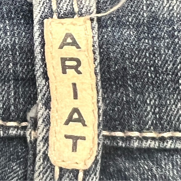 Ariat REAL Mid Rise Medium Wash Embroidered Pockets Western Straight Jeans 30 - Picture 10 of 13